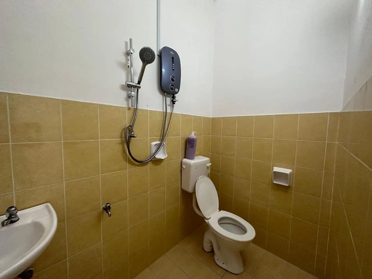 C4A Austin 16 Paxs Near New Cathay Yi Jia Restaurant Villa Johor Bahru