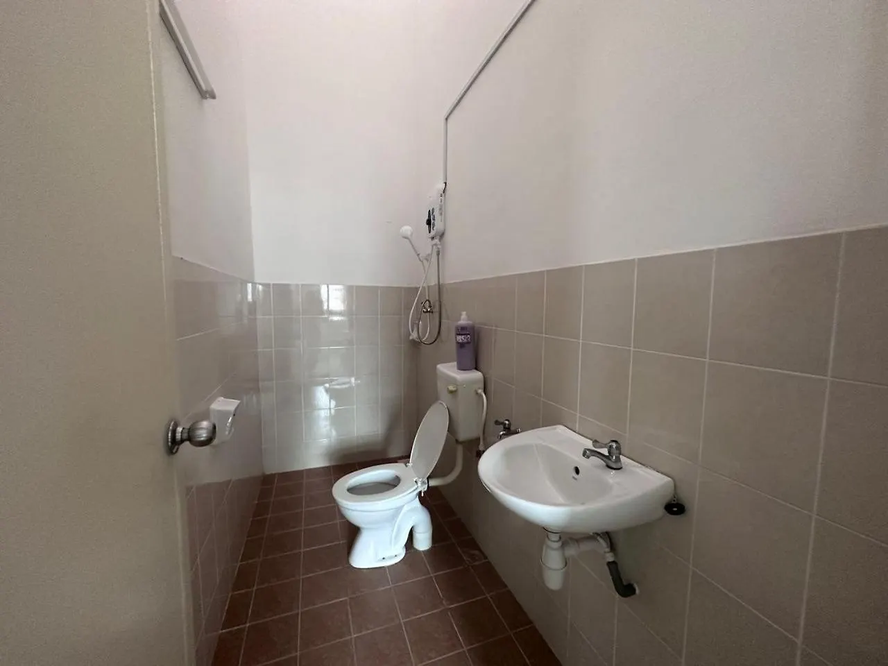Holiday home C4A Austin 16 Paxs Near New Cathay Yi Jia Restaurant Villa Johor Bahru Malaysia